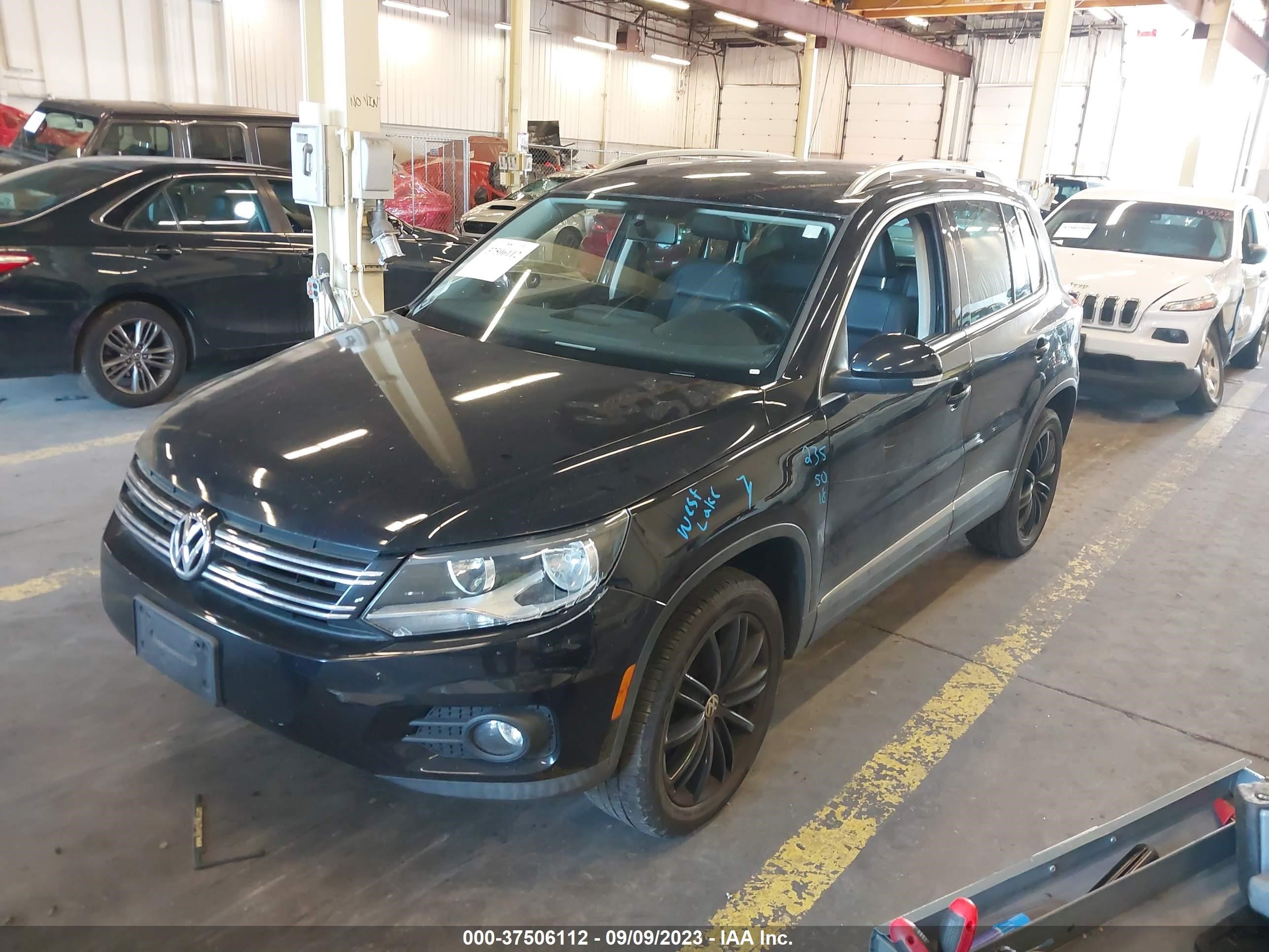 Photo 1 VIN: WVGBV3AX8EW559626 - VOLKSWAGEN TIGUAN 