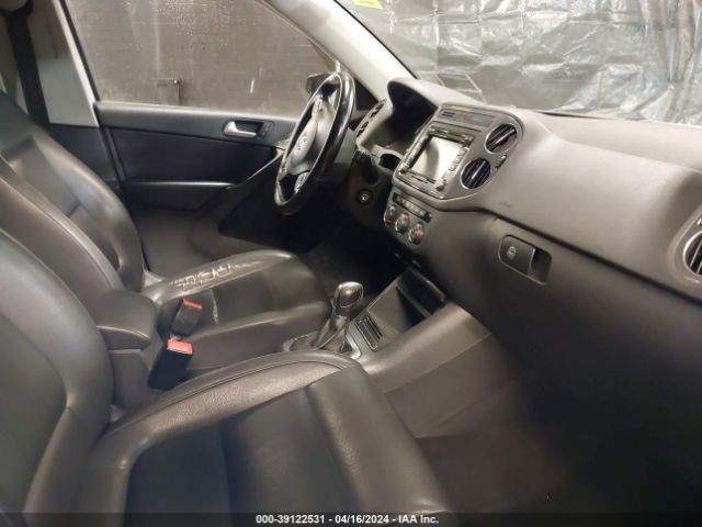 Photo 4 VIN: WVGBV3AX9DW599566 - VOLKSWAGEN TIGUAN 