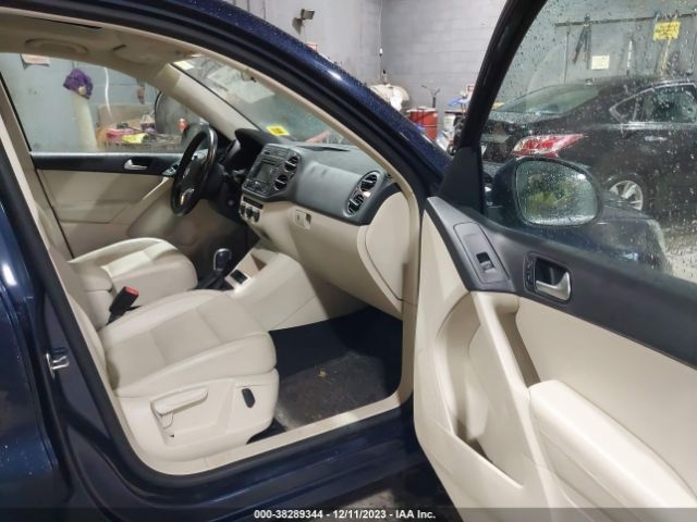 Photo 4 VIN: WVGBV3AXXDW583800 - VOLKSWAGEN TIGUAN 