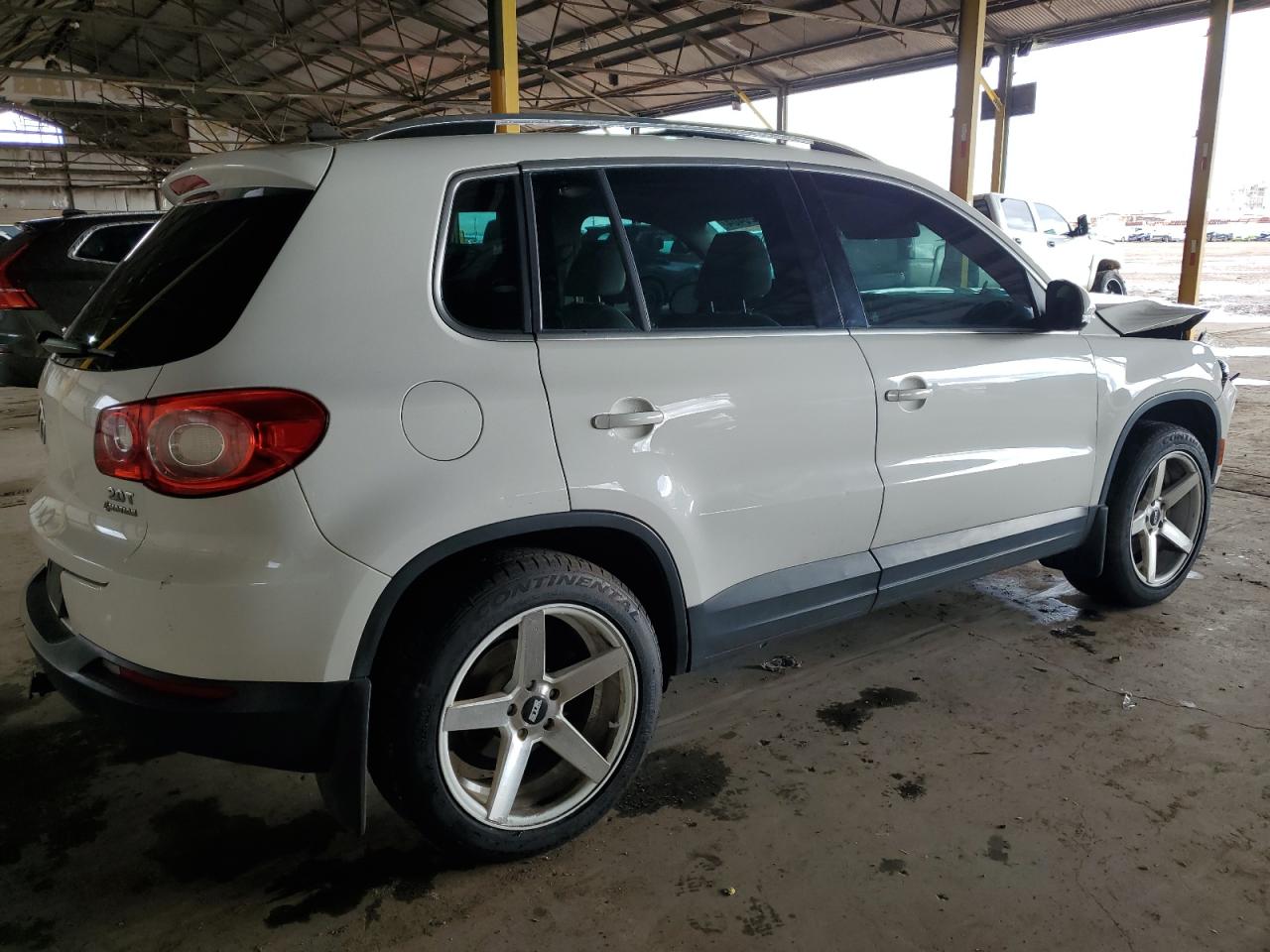 Photo 2 VIN: WVGBV75N09W526853 - VOLKSWAGEN TIGUAN 