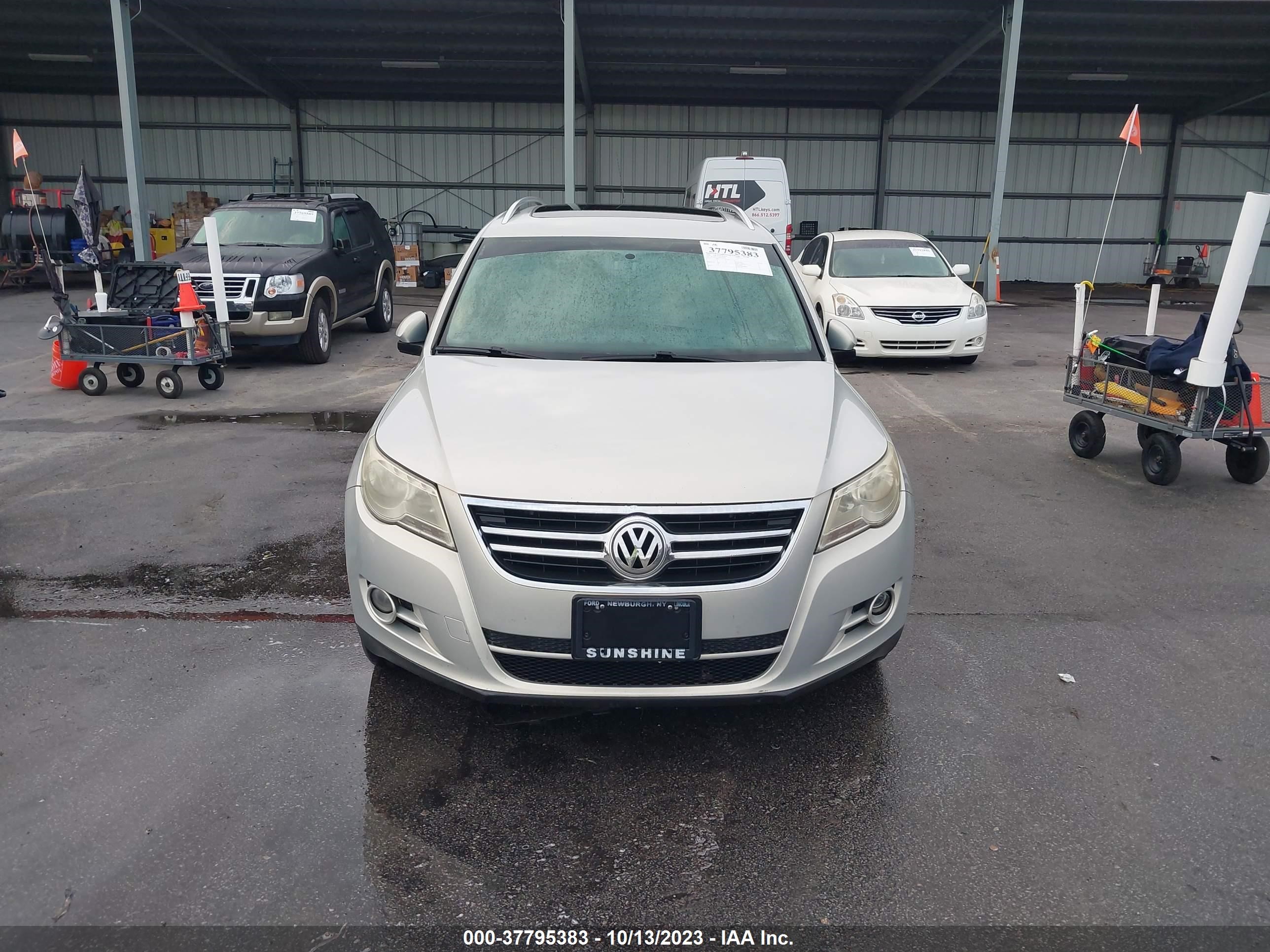 Photo 5 VIN: WVGBV75N49W525821 - VOLKSWAGEN TIGUAN 