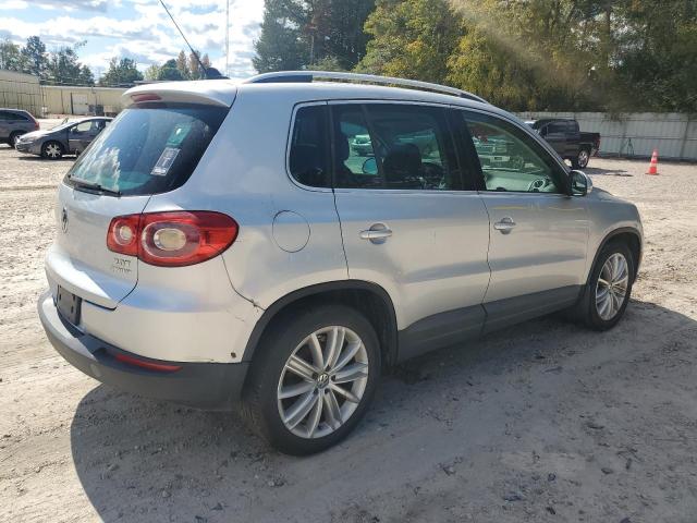 Photo 2 VIN: WVGBV75N99W526284 - VOLKSWAGEN TIGUAN SE 