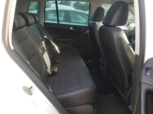 Photo 5 VIN: WVGBV7AX0AW523740 - VOLKSWAGEN TIGUAN 