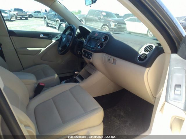 Photo 4 VIN: WVGBV7AX0AW534771 - VOLKSWAGEN TIGUAN 