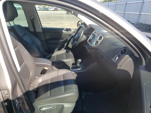 Photo 4 VIN: WVGBV7AX0BW517941 - VOLKSWAGEN TIGUAN S 