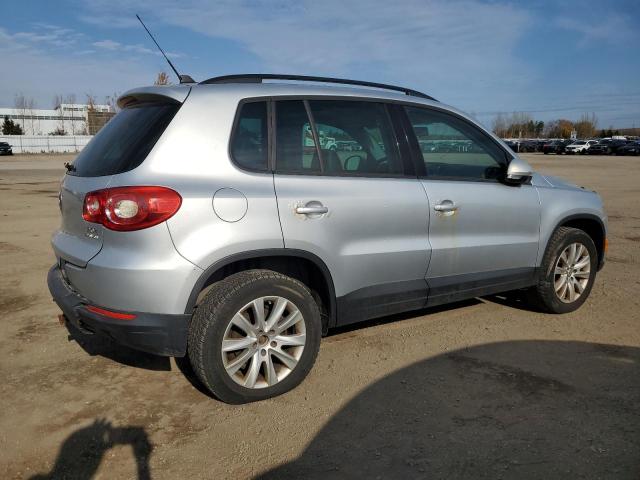 Photo 2 VIN: WVGBV7AX0BW553824 - VOLKSWAGEN TIGUAN S 