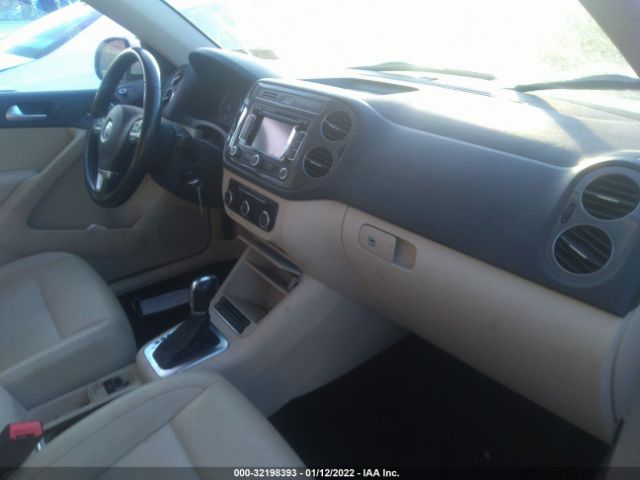 Photo 4 VIN: WVGBV7AX0CW589790 - VOLKSWAGEN TIGUAN 