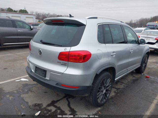 Photo 3 VIN: WVGBV7AX0FW608827 - VOLKSWAGEN TIGUAN 