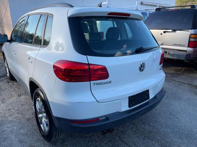 Photo 2 VIN: WVGBV7AX0GW554964 - VOLKSWAGEN TIGUAN 