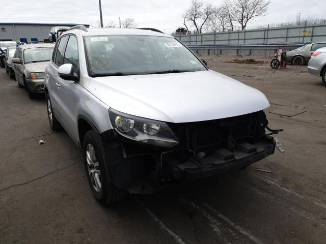 Photo 0 VIN: WVGBV7AX0GW586619 - VOLKSWAGEN TIGUAN S 