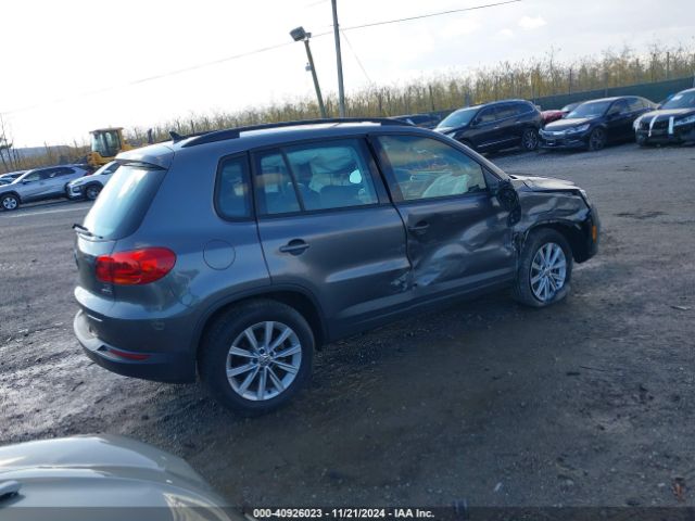 Photo 3 VIN: WVGBV7AX0JK004355 - VOLKSWAGEN TIGUAN LIMITED 