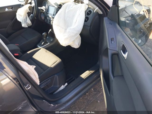 Photo 4 VIN: WVGBV7AX0JK004355 - VOLKSWAGEN TIGUAN LIMITED 