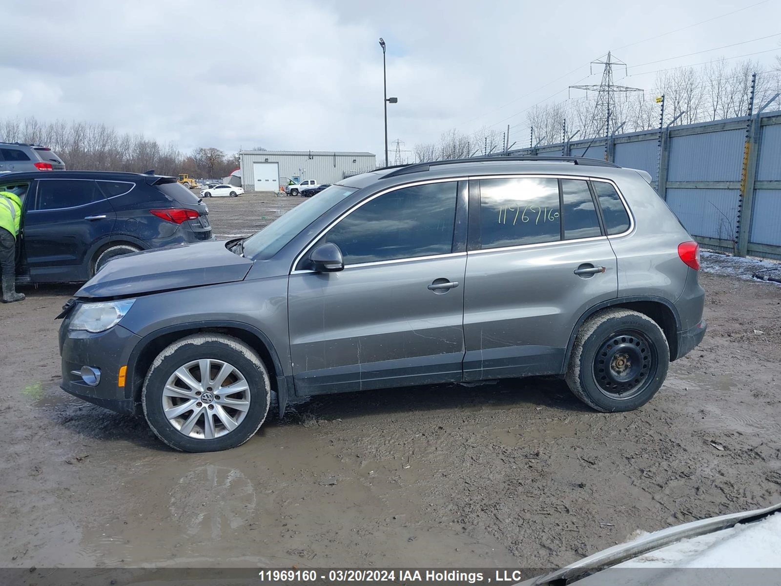 Photo 13 VIN: WVGBV7AX1AW511337 - VOLKSWAGEN TIGUAN 