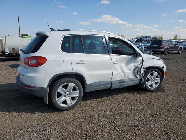 Photo 2 VIN: WVGBV7AX1AW515002 - VOLKSWAGEN TIGUAN SE 