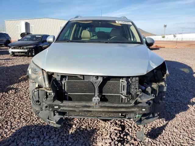 Photo 4 VIN: WVGBV7AX1AW515792 - VOLKSWAGEN TIGUAN 