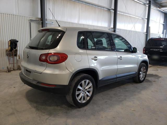 Photo 2 VIN: WVGBV7AX1AW529210 - VOLKSWAGEN TIGUAN SE 