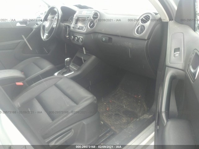 Photo 4 VIN: WVGBV7AX1BW552732 - VOLKSWAGEN TIGUAN 