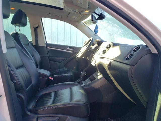 Photo 4 VIN: WVGBV7AX1CW562842 - VOLKSWAGEN TIGUAN S 