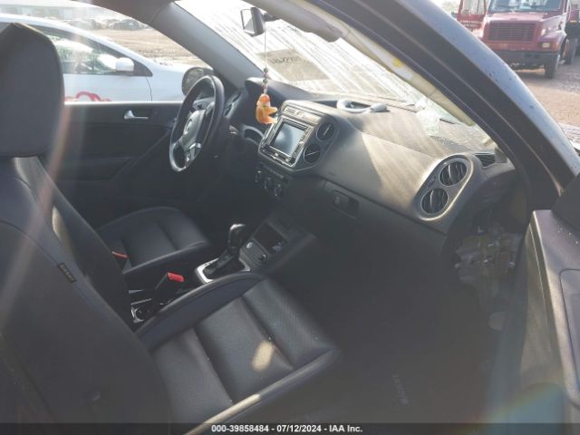 Photo 4 VIN: WVGBV7AX1GW585608 - VOLKSWAGEN TIGUAN 