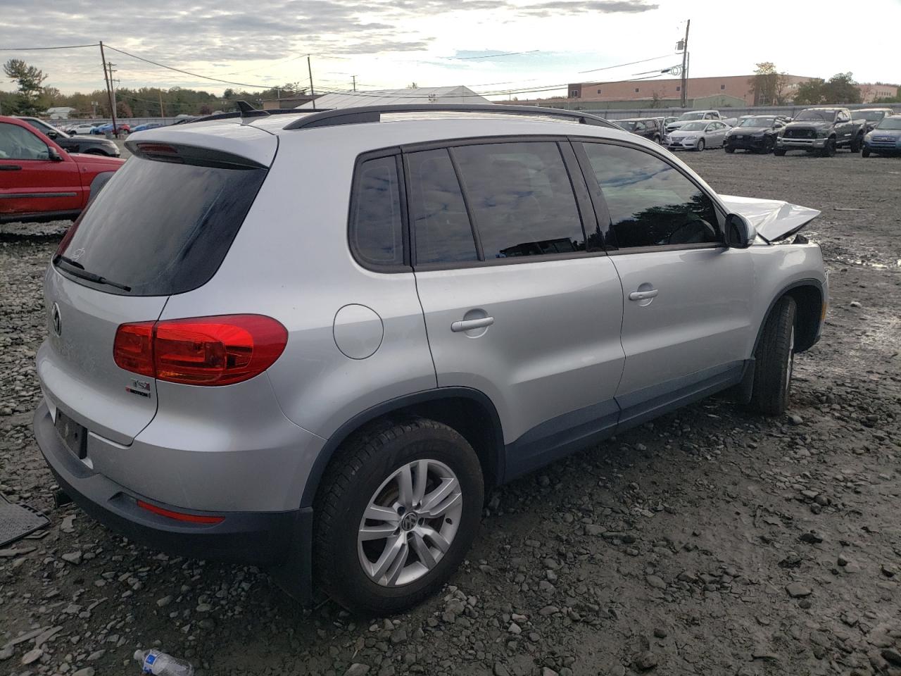 Photo 2 VIN: WVGBV7AX1HK004505 - VOLKSWAGEN TIGUAN 