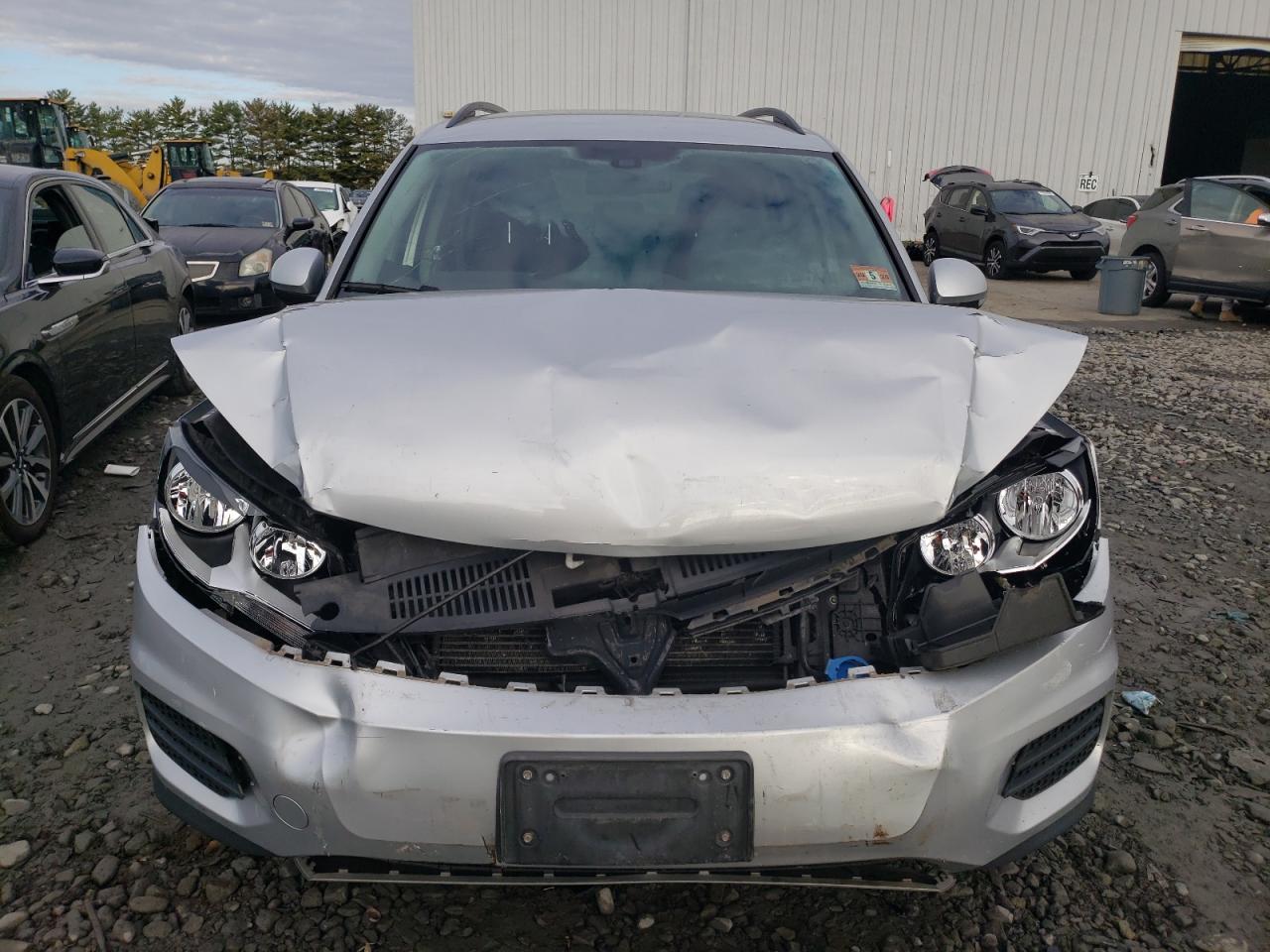 Photo 4 VIN: WVGBV7AX1HK004505 - VOLKSWAGEN TIGUAN 