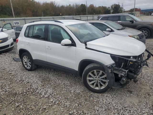 Photo 3 VIN: WVGBV7AX1JK004557 - VOLKSWAGEN TIGUAN LIM 