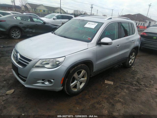 Photo 1 VIN: WVGBV7AX2AW532875 - VOLKSWAGEN TIGUAN 