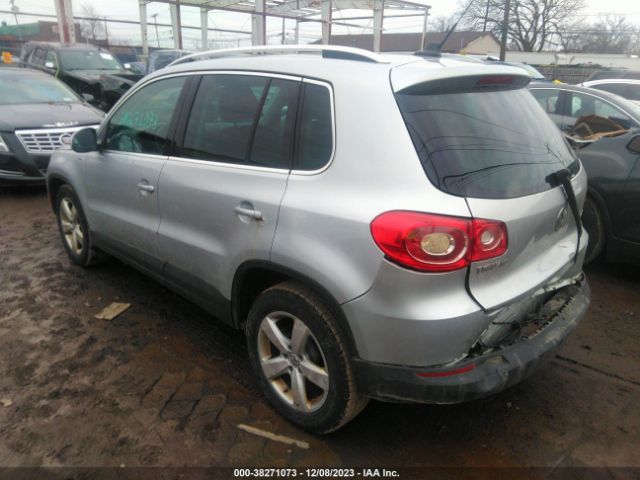 Photo 2 VIN: WVGBV7AX2AW532875 - VOLKSWAGEN TIGUAN 