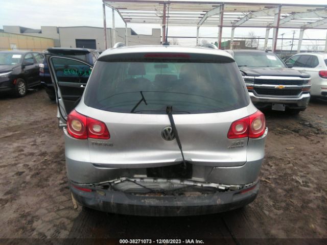 Photo 5 VIN: WVGBV7AX2AW532875 - VOLKSWAGEN TIGUAN 