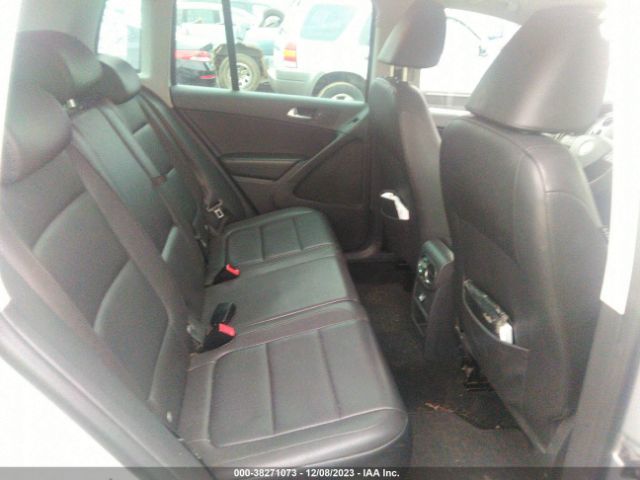 Photo 7 VIN: WVGBV7AX2AW532875 - VOLKSWAGEN TIGUAN 