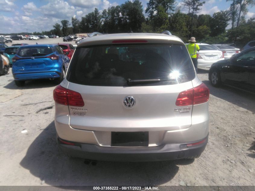 Photo 15 VIN: WVGBV7AX2FW557296 - VOLKSWAGEN TIGUAN 