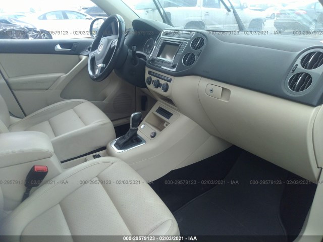 Photo 4 VIN: WVGBV7AX2GW534425 - VOLKSWAGEN TIGUAN 