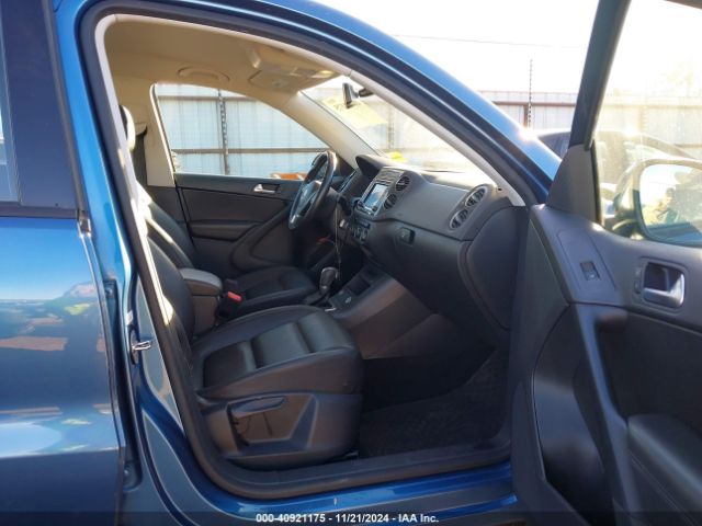 Photo 4 VIN: WVGBV7AX2HK008501 - VOLKSWAGEN TIGUAN 