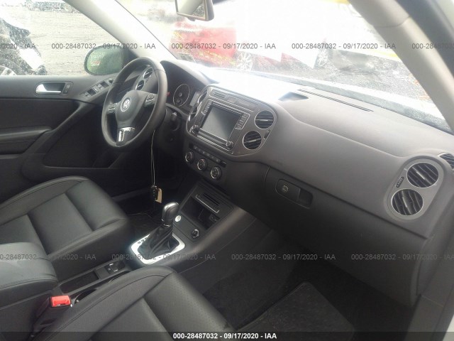 Photo 4 VIN: WVGBV7AX2HK029526 - VOLKSWAGEN TIGUAN 