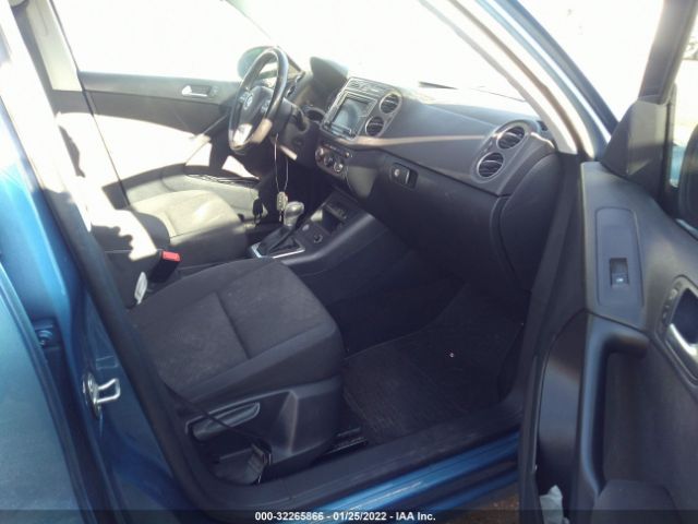 Photo 4 VIN: WVGBV7AX2HK042146 - VOLKSWAGEN TIGUAN 