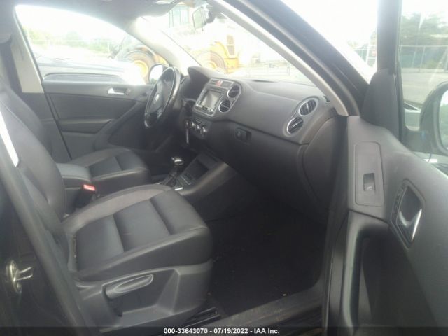 Photo 4 VIN: WVGBV7AX3AW513848 - VOLKSWAGEN TIGUAN 