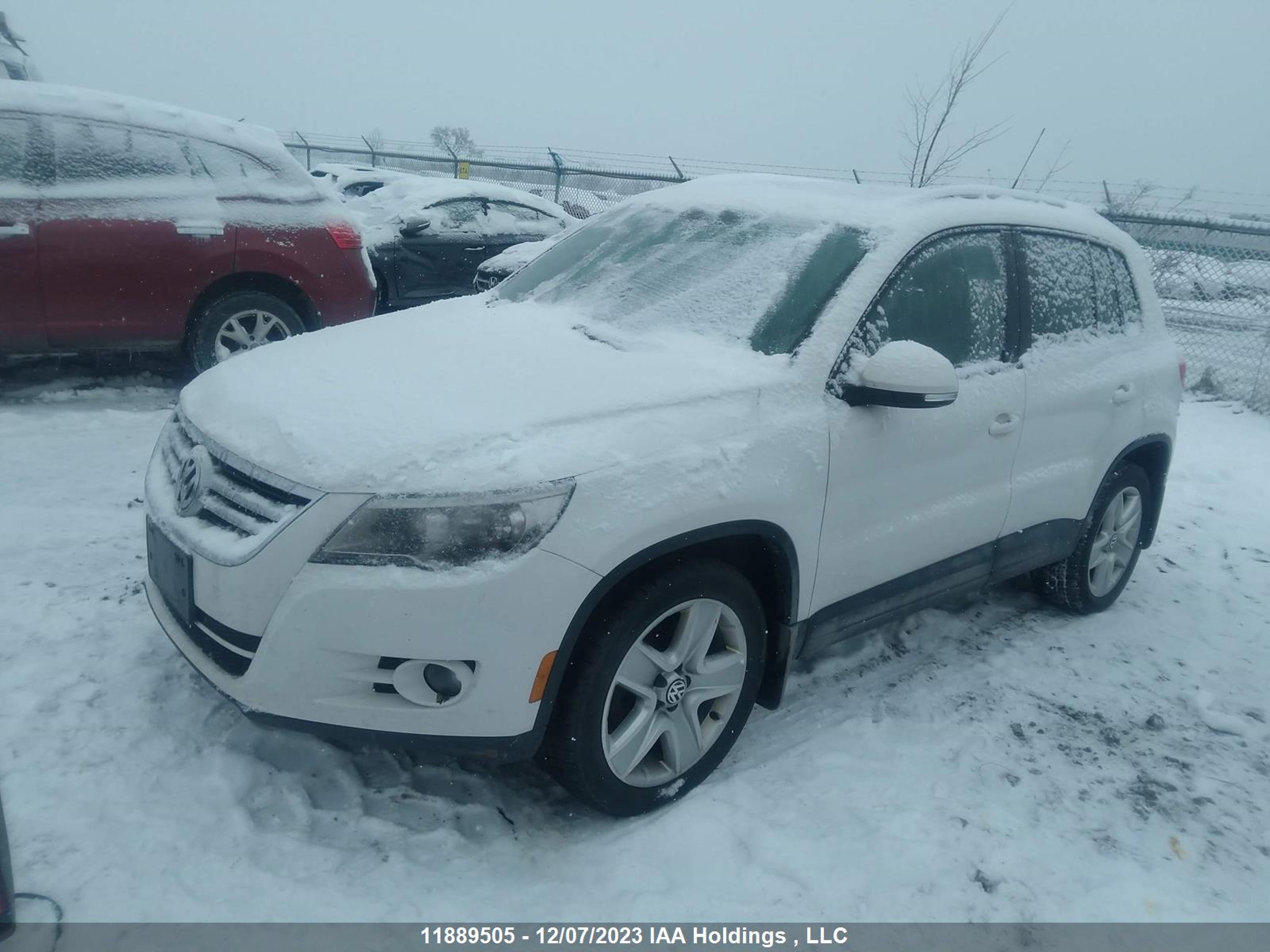 Photo 1 VIN: WVGBV7AX3AW514725 - VOLKSWAGEN TIGUAN 