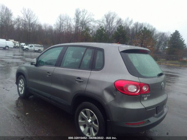 Photo 2 VIN: WVGBV7AX3AW522436 - VOLKSWAGEN TIGUAN 