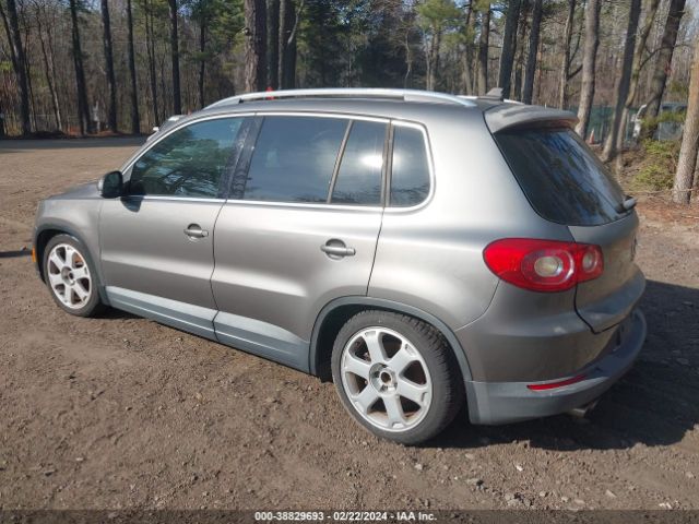 Photo 2 VIN: WVGBV7AX3AW522811 - VOLKSWAGEN TIGUAN 