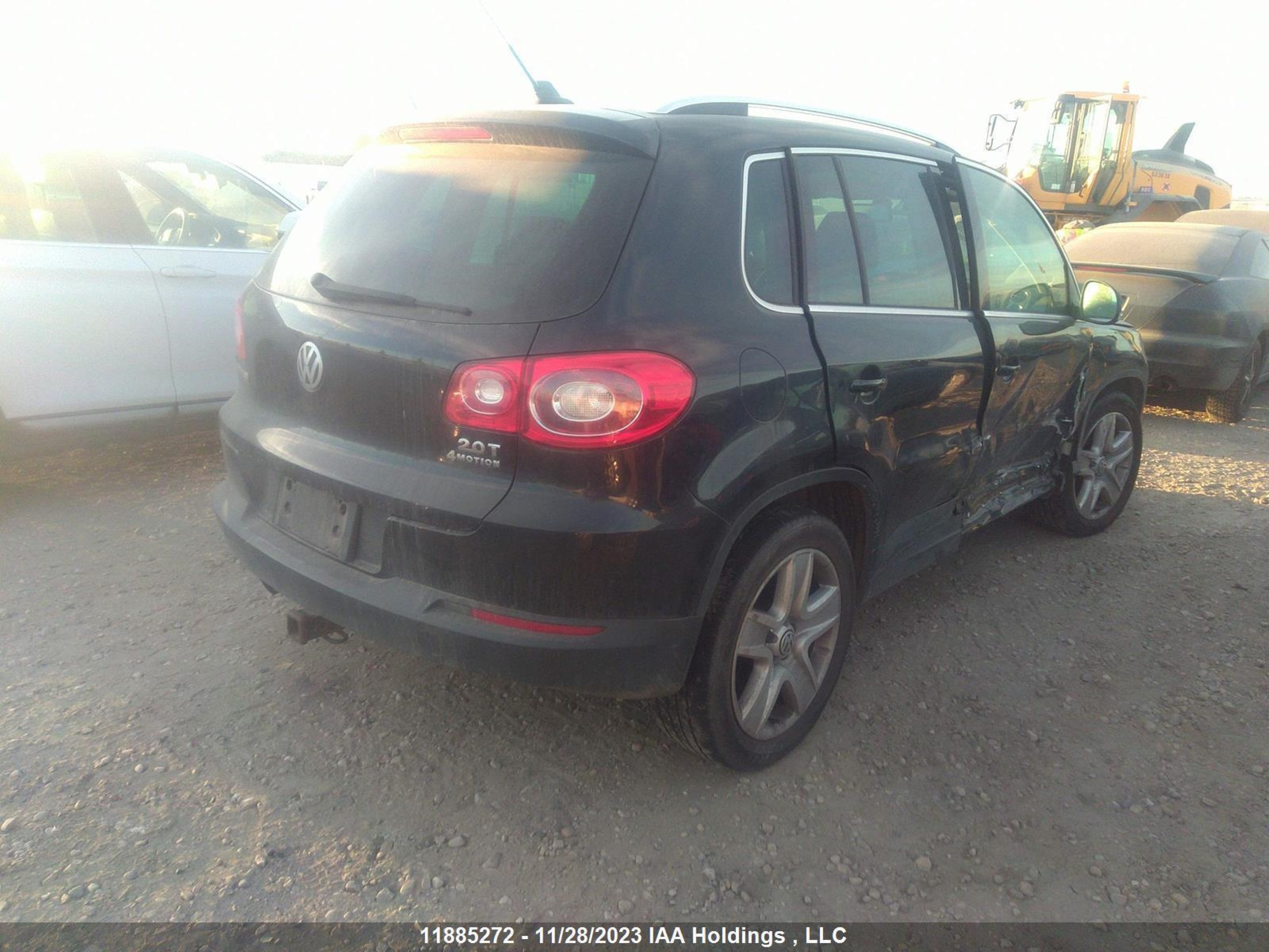 Photo 3 VIN: WVGBV7AX3AW526731 - VOLKSWAGEN TIGUAN 