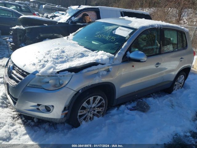 Photo 5 VIN: WVGBV7AX3AW528642 - VOLKSWAGEN TIGUAN 