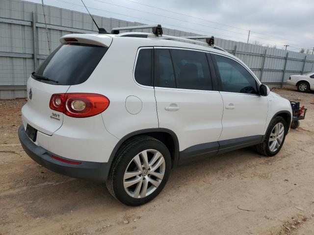 Photo 2 VIN: WVGBV7AX3AW528804 - VOLKSWAGEN TIGUAN SE 