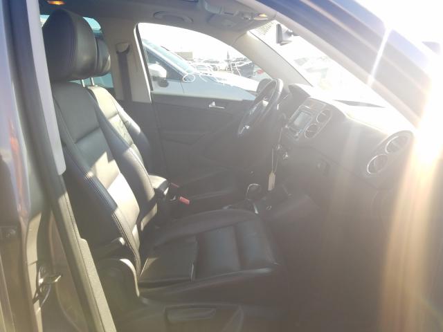 Photo 4 VIN: WVGBV7AX3BW504410 - VOLKSWAGEN TIGUAN S 