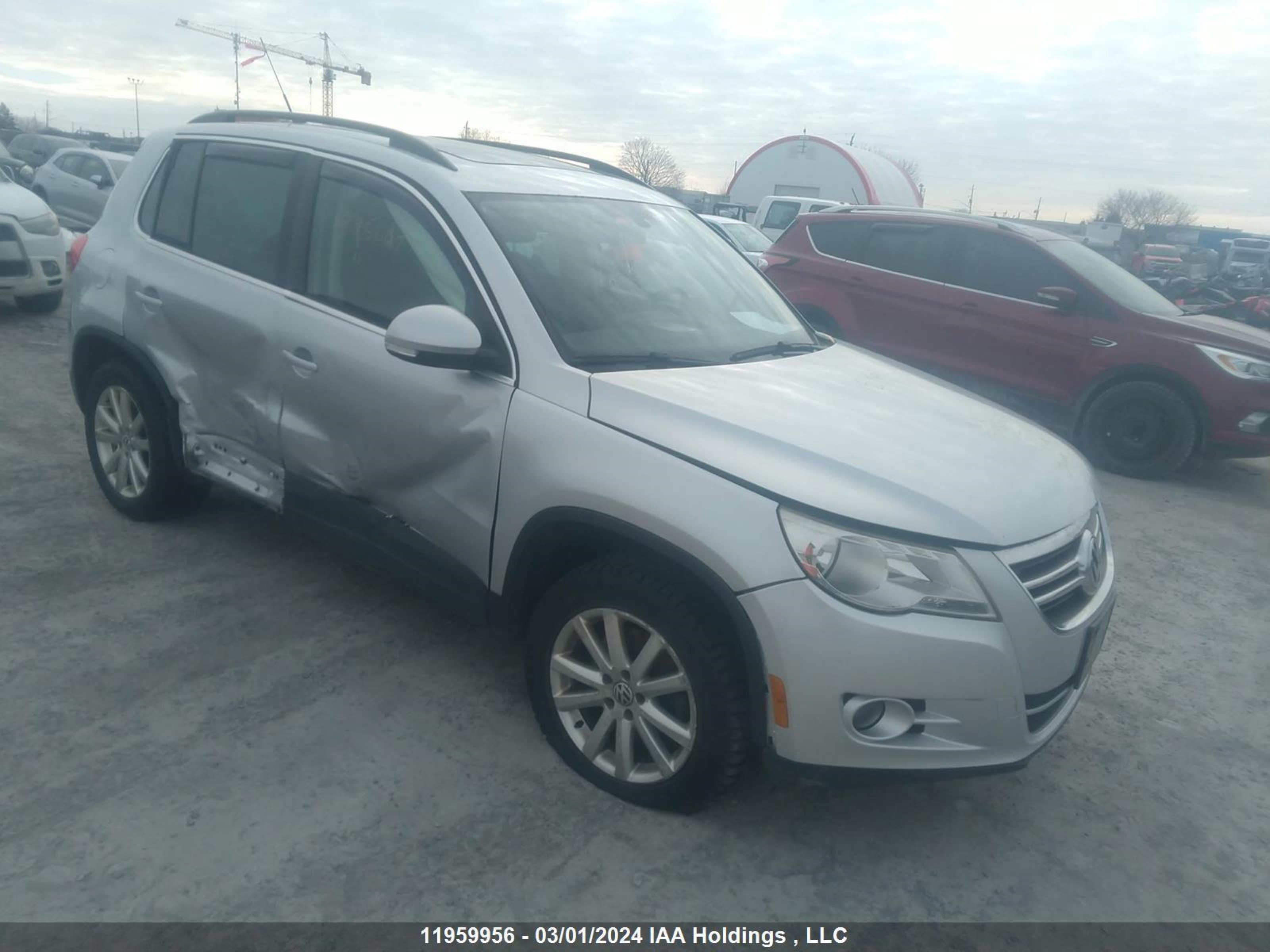 Photo 1 VIN: WVGBV7AX3BW517884 - VOLKSWAGEN TIGUAN 