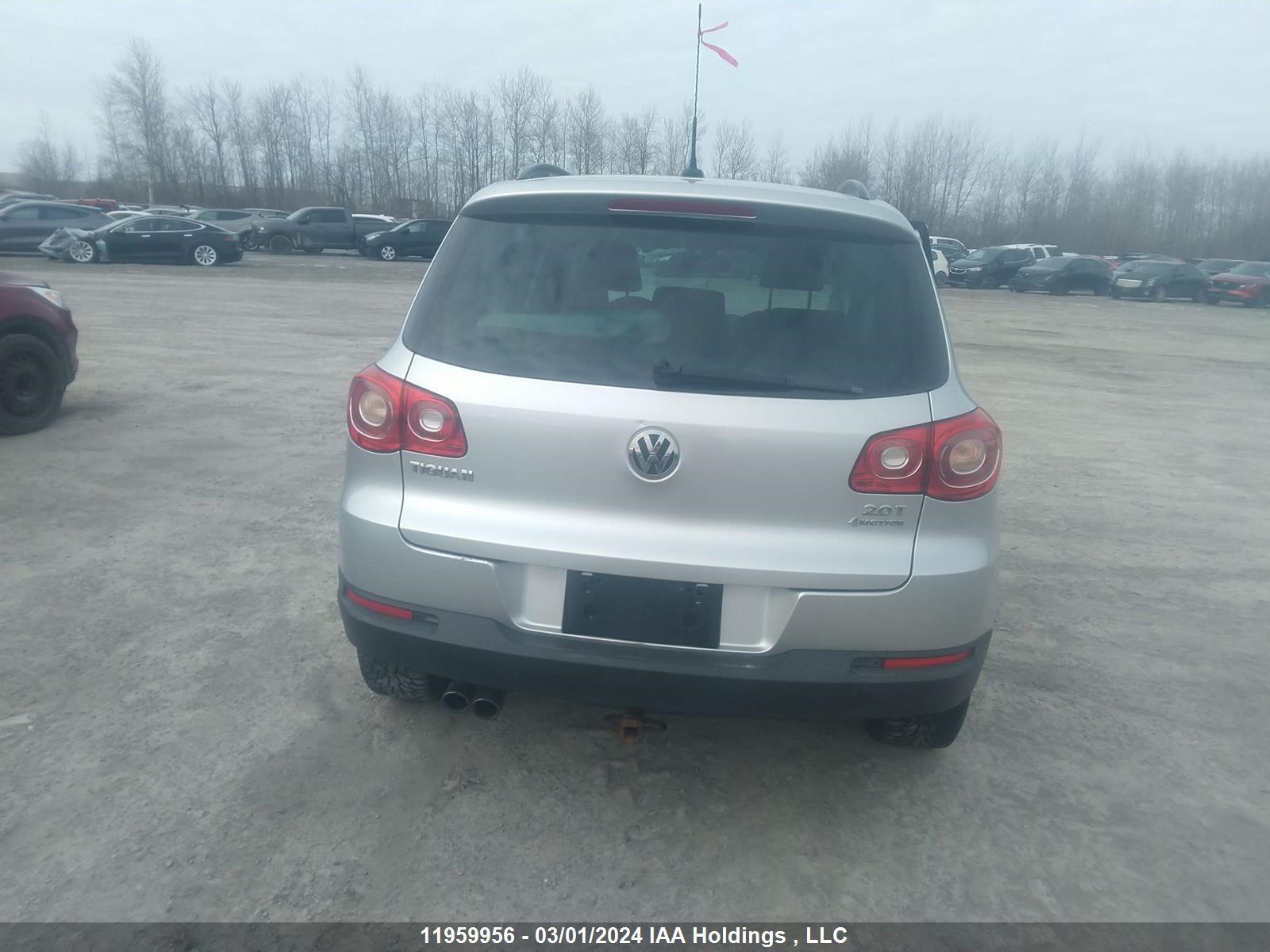 Photo 15 VIN: WVGBV7AX3BW517884 - VOLKSWAGEN TIGUAN 