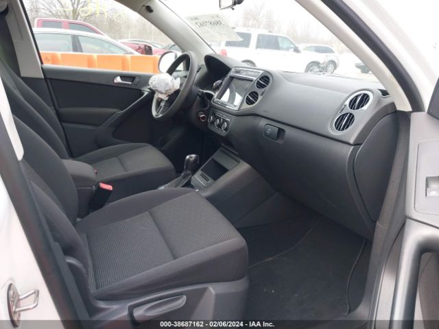 Photo 4 VIN: WVGBV7AX3CW567069 - VOLKSWAGEN TIGUAN 