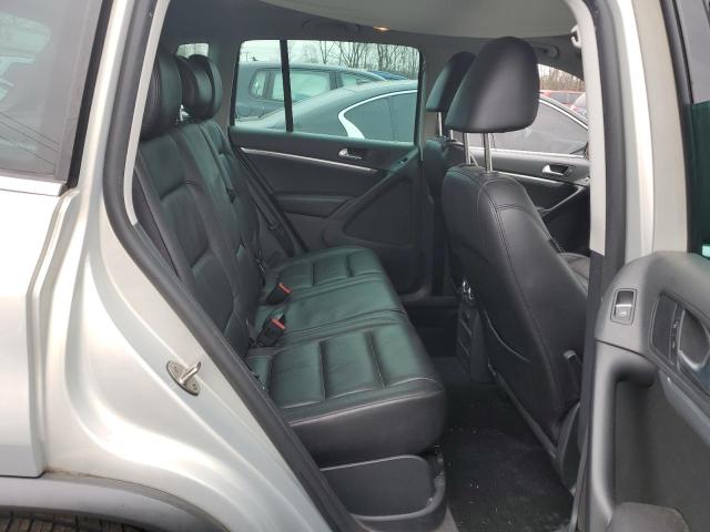 Photo 10 VIN: WVGBV7AX3CW599651 - VOLKSWAGEN TIGUAN 