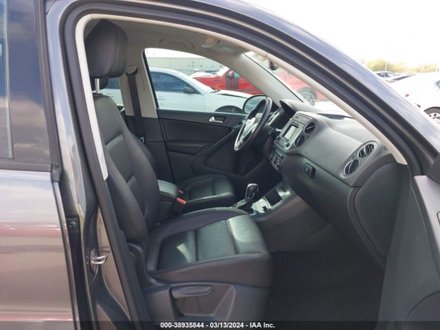 Photo 4 VIN: WVGBV7AX3GW558443 - VOLKSWAGEN TIGUAN 