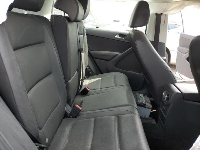 Photo 10 VIN: WVGBV7AX3GW599056 - VOLKSWAGEN TIGUAN 