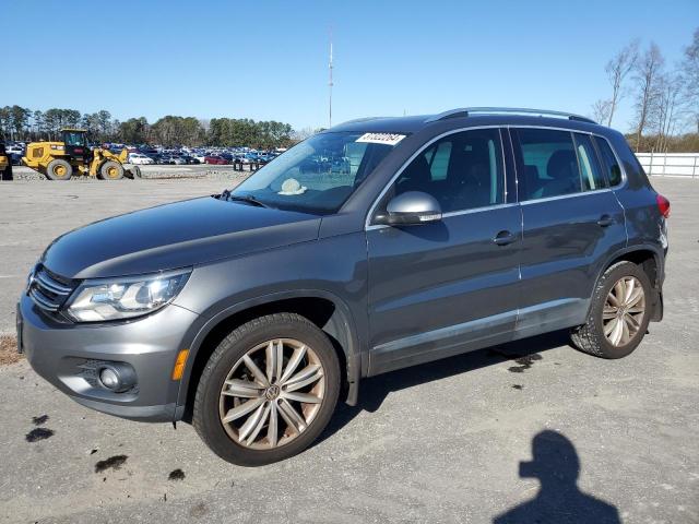 Photo 0 VIN: WVGBV7AX3GW607169 - VOLKSWAGEN TIGUAN 